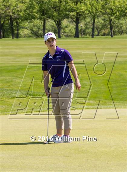 Thumbnail 3 in Section  9 Championship (Day 1) photogallery.