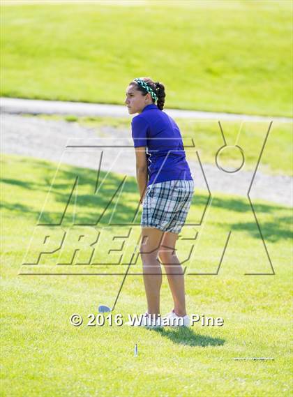 Thumbnail 2 in Section  9 Championship (Day 1) photogallery.