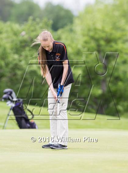 Thumbnail 1 in Section  9 Championship (Day 1) photogallery.