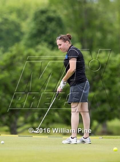 Thumbnail 3 in Section  9 Championship (Day 1) photogallery.