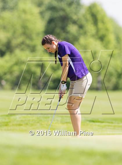 Thumbnail 2 in Section  9 Championship (Day 1) photogallery.