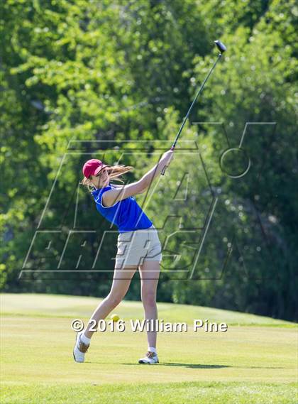 Thumbnail 2 in Section  9 Championship (Day 1) photogallery.