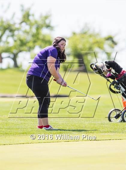 Thumbnail 2 in Section  9 Championship (Day 1) photogallery.