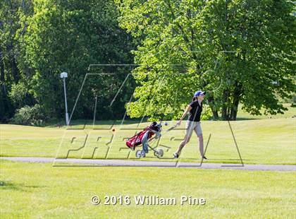 Thumbnail 2 in Section  9 Championship (Day 1) photogallery.