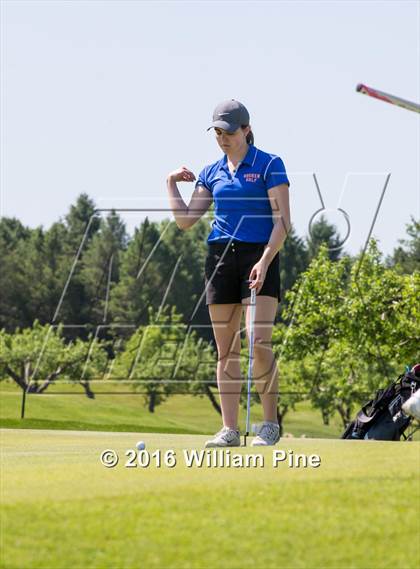 Thumbnail 2 in Section  9 Championship (Day 1) photogallery.