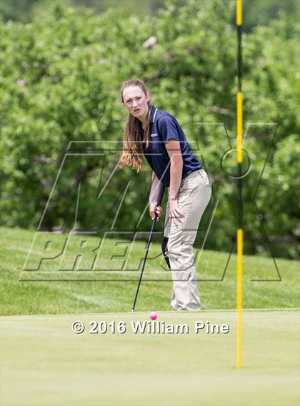 Thumbnail 3 in Section  9 Championship (Day 1) photogallery.