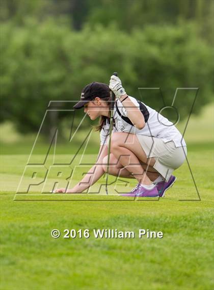Thumbnail 3 in Section  9 Championship (Day 1) photogallery.