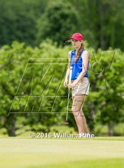 Thumbnail 2 in Section  9 Championship (Day 1) photogallery.