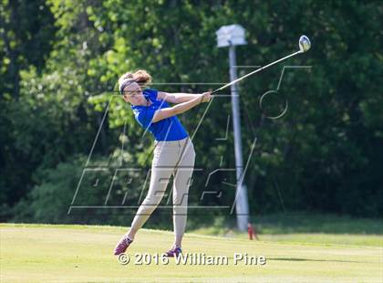Thumbnail 2 in Section  9 Championship (Day 1) photogallery.