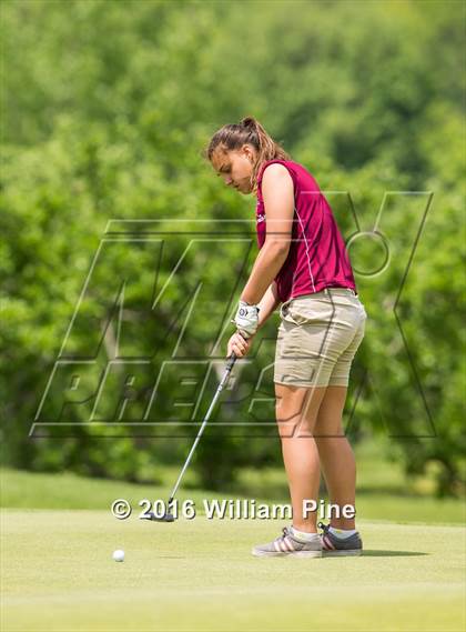 Thumbnail 2 in Section  9 Championship (Day 1) photogallery.