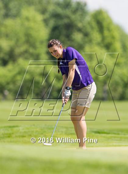Thumbnail 3 in Section  9 Championship (Day 1) photogallery.