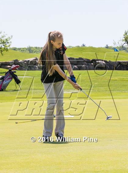 Thumbnail 1 in Section  9 Championship (Day 1) photogallery.