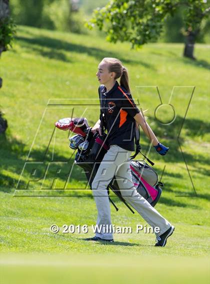 Thumbnail 2 in Section  9 Championship (Day 1) photogallery.