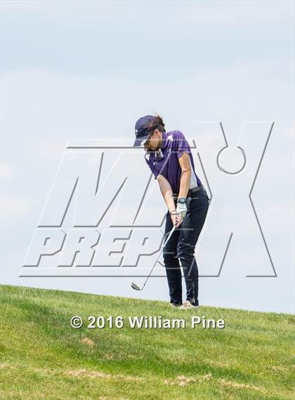 Thumbnail 1 in Section  9 Championship (Day 1) photogallery.