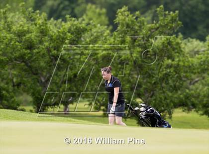 Thumbnail 3 in Section  9 Championship (Day 1) photogallery.