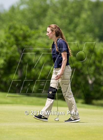 Thumbnail 3 in Section  9 Championship (Day 1) photogallery.