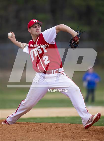 Thumbnail 3 in HHHW vs Eastport-South Manor (Section XI Class AA Quarter Finals) photogallery.