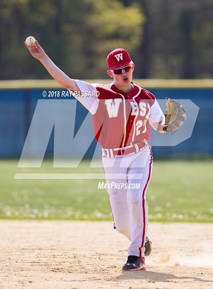 Thumbnail 1 in HHHW vs Eastport-South Manor (Section XI Class AA Quarter Finals) photogallery.