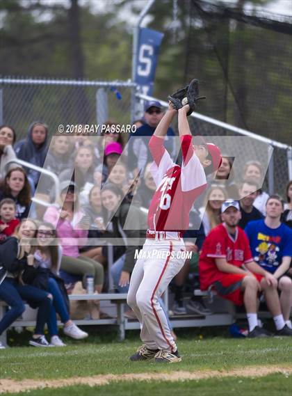 Thumbnail 3 in HHHW vs Eastport-South Manor (Section XI Class AA Quarter Finals) photogallery.