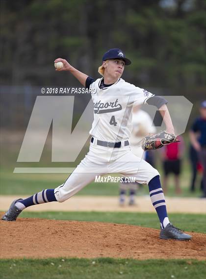 Thumbnail 3 in HHHW vs Eastport-South Manor (Section XI Class AA Quarter Finals) photogallery.