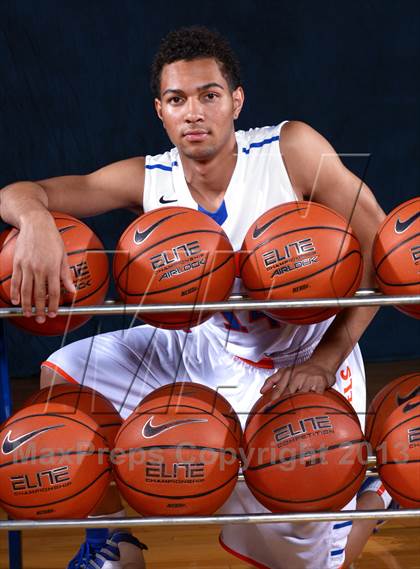 Thumbnail 1 in Bishop Gorman (Preseason Top 10 Photo Shoot)  photogallery.