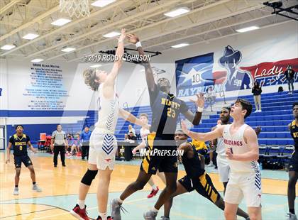Thumbnail 2 in Grapevine vs. Nimitz (McDonald's Texas Invitational) photogallery.
