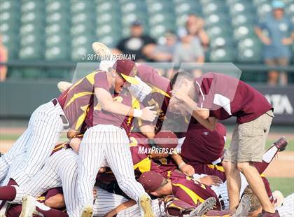 Thumbnail 1 in Deer Park vs. Reagan (UIL 6A Final) photogallery.