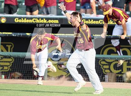 Thumbnail 2 in Deer Park vs. Reagan (UIL 6A Final) photogallery.