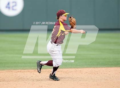 Thumbnail 2 in Deer Park vs. Reagan (UIL 6A Final) photogallery.
