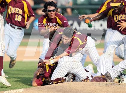 Thumbnail 3 in Deer Park vs. Reagan (UIL 6A Final) photogallery.