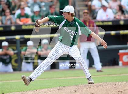 Thumbnail 1 in Deer Park vs. Reagan (UIL 6A Final) photogallery.
