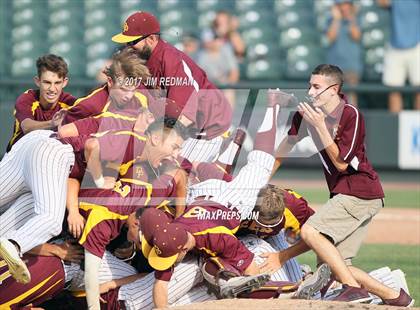 Thumbnail 3 in Deer Park vs. Reagan (UIL 6A Final) photogallery.
