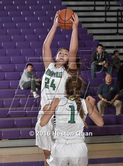 Thumbnail 3 in Marymount vs. Woodinville (MaxPreps Holiday Classic) photogallery.