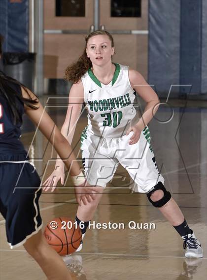 Thumbnail 3 in Marymount vs. Woodinville (MaxPreps Holiday Classic) photogallery.