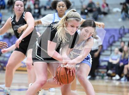 Thumbnail 1 in Aurora @ Barberton photogallery.