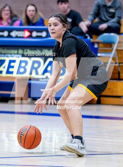 Thumbnail 1 in Whitney vs. Rio Linda (Chavez Christmas Classic) photogallery.