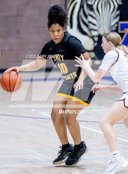 Thumbnail 1 in Whitney vs. Rio Linda (Chavez Christmas Classic) photogallery.