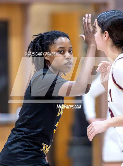 Thumbnail 1 in Whitney vs. Rio Linda (Chavez Christmas Classic) photogallery.