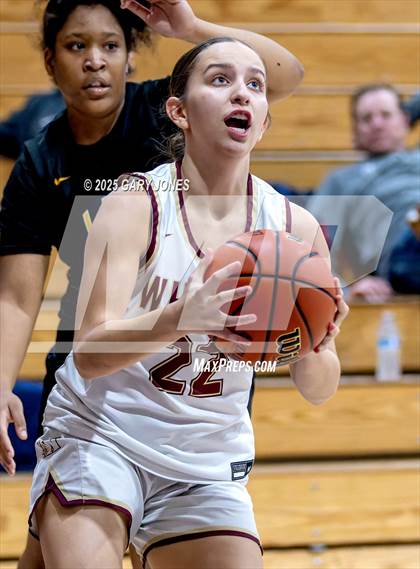 Thumbnail 1 in Whitney vs. Rio Linda (Chavez Christmas Classic) photogallery.