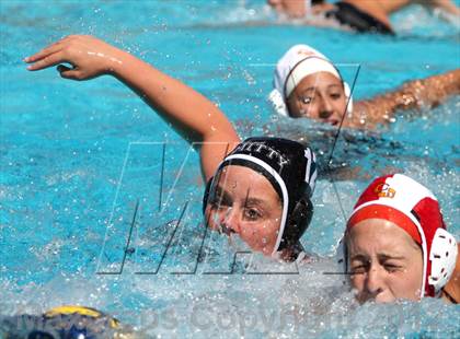 Thumbnail 3 in Archbishop Mitty vs Clovis West (St. Francis Invitational) photogallery.