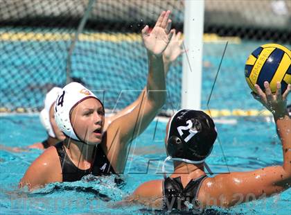 Thumbnail 3 in Archbishop Mitty vs Clovis West (St. Francis Invitational) photogallery.