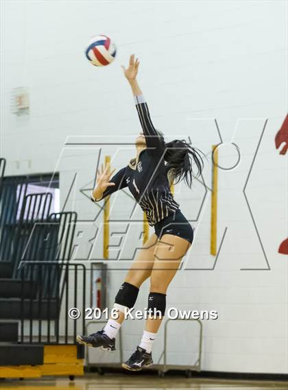 Thumbnail 1 in The Colony @ Creekview photogallery.