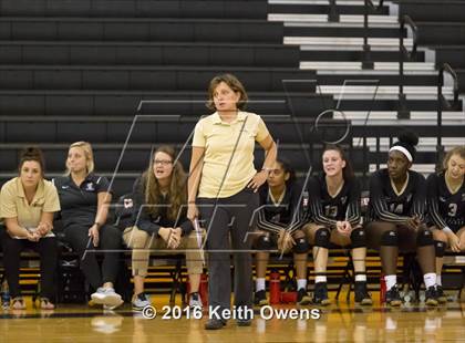 Thumbnail 3 in The Colony @ Creekview photogallery.