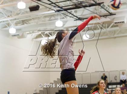 Thumbnail 3 in The Colony @ Creekview photogallery.