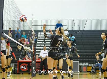 Thumbnail 2 in The Colony @ Creekview photogallery.