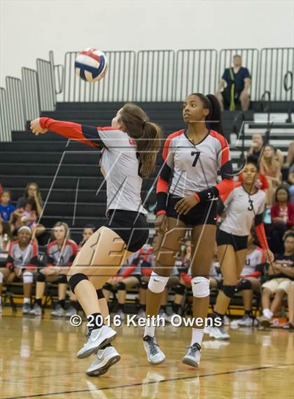Thumbnail 3 in The Colony @ Creekview photogallery.
