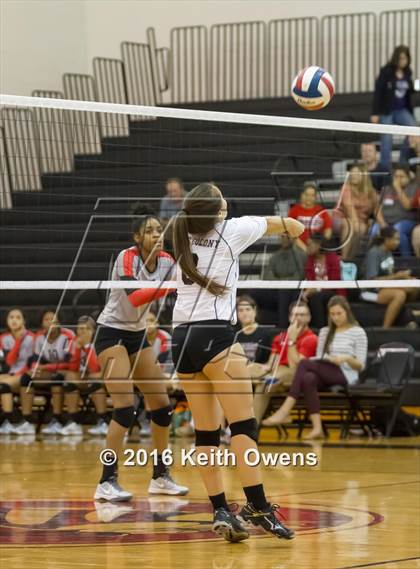 Thumbnail 1 in The Colony @ Creekview photogallery.