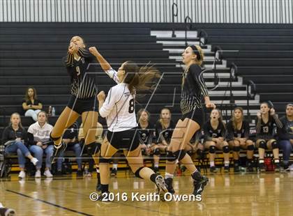 Thumbnail 1 in The Colony @ Creekview photogallery.