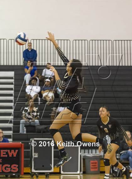 Thumbnail 1 in The Colony @ Creekview photogallery.