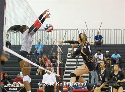 Thumbnail 2 in The Colony @ Creekview photogallery.